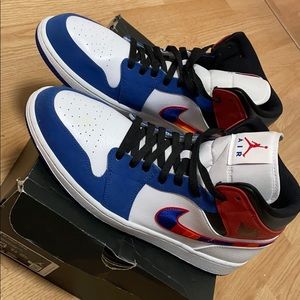 Air Jordan 1 mid SE multicolor swoosh